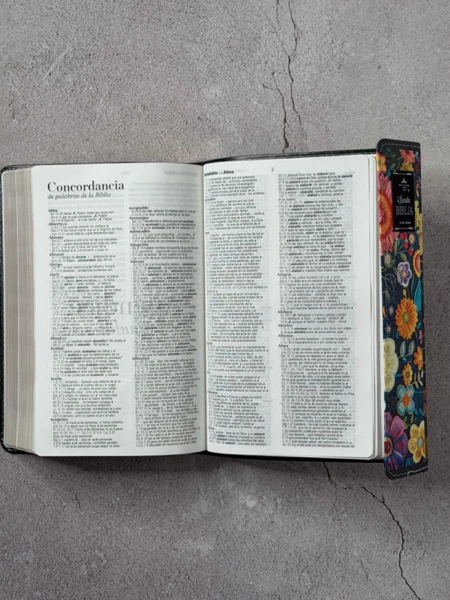 Biblia Reina Valera 1960 Exquisita – Con Concordancia – Letra 11 pts – 14x22 cm – Tapa PU – Impacto Floral – Con Manija y Broche