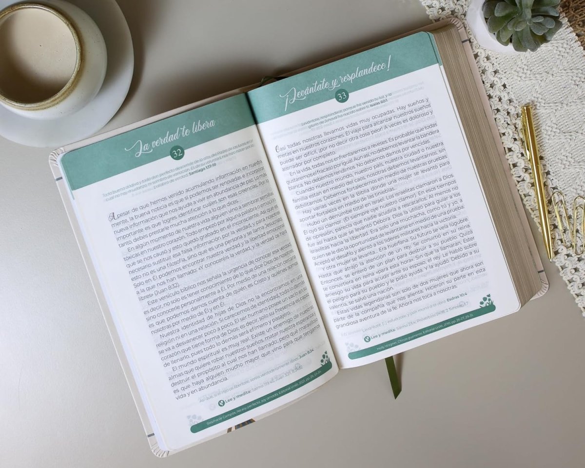 Biblia Reina-Valera 1960 De Promesas Virtuosa, Letra 13 Pt, 15×22, Tapa PU, Crema