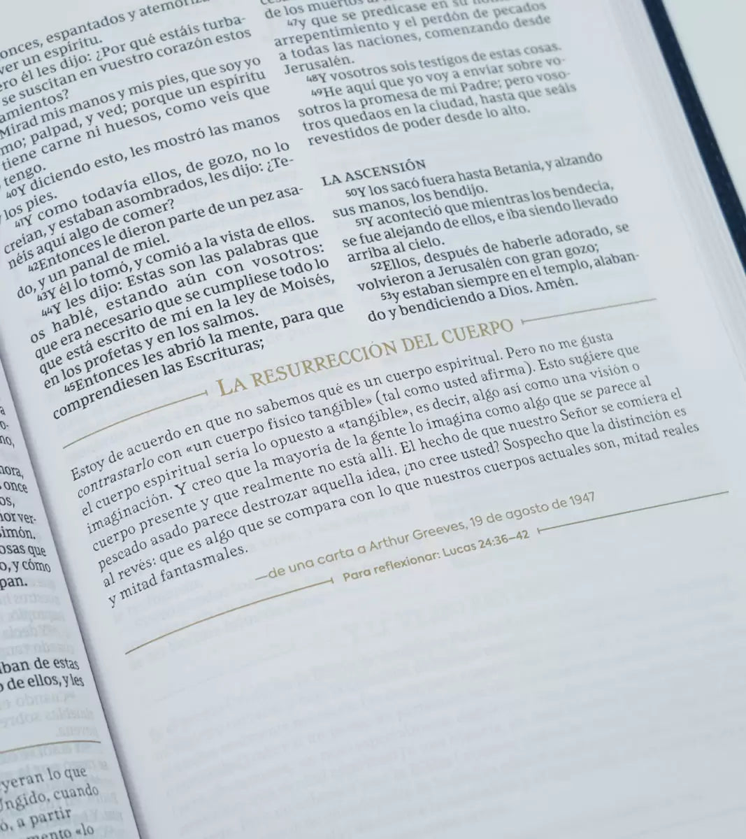 Biblia de Estudio Reina Valera 1960 Biblia Reflexiones De C. S. Lewis  Interior A Dos Colores Azul Marino