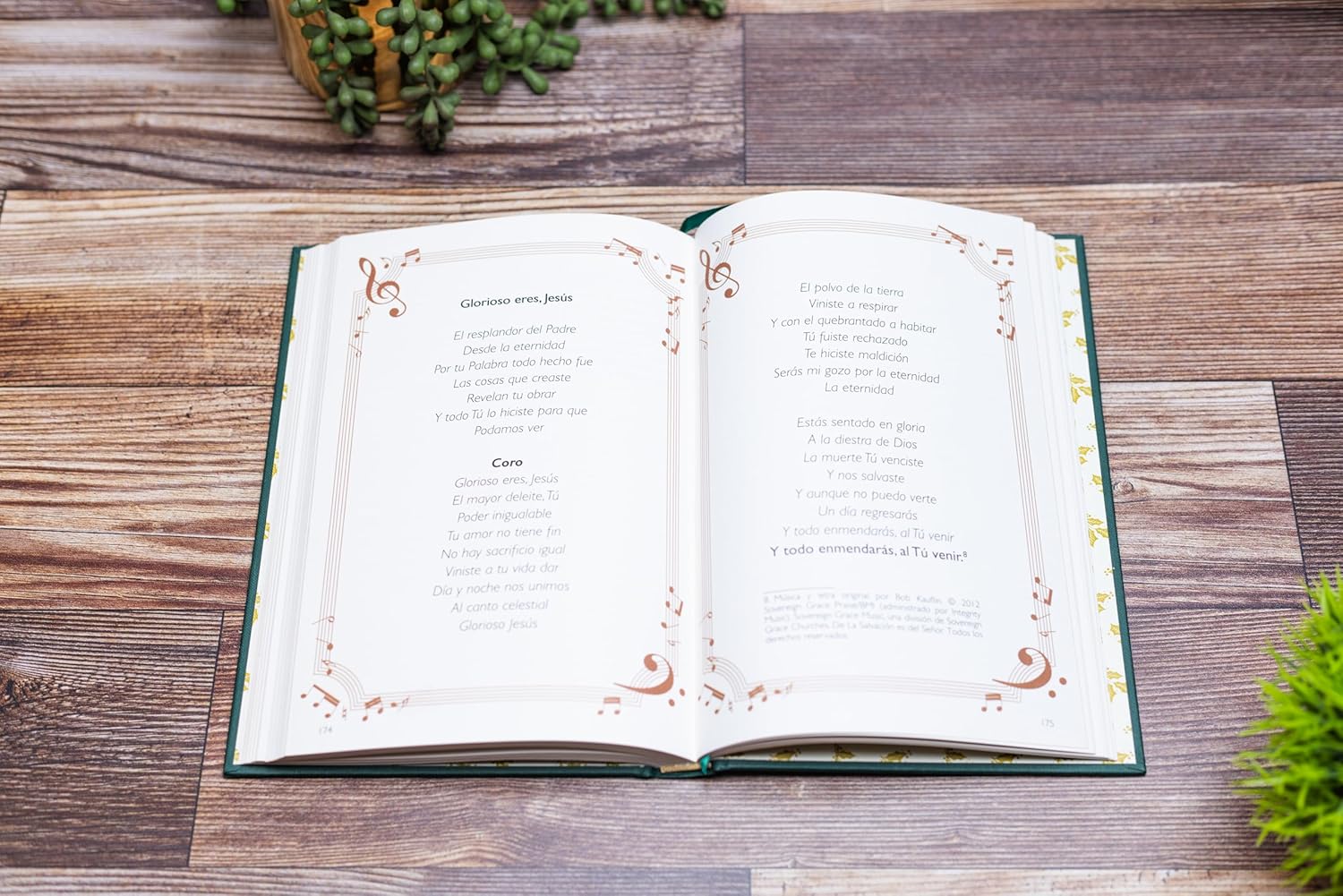 Dios con Nosotros libro de Navidad