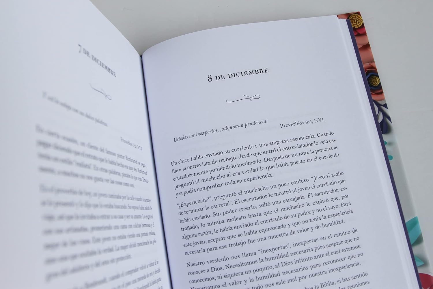 Un año con Dios - 365 Devocionales Para La Mujer