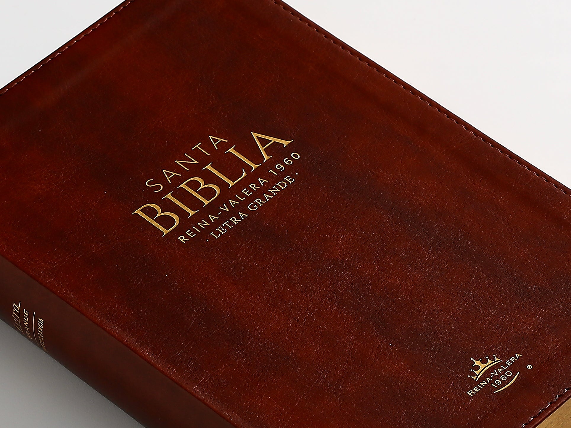Biblia Reina Valera 1960 · 13,8x21,2 cm · Letra grande 12,5 pt · Edición clásica · Tapa imitación piel café