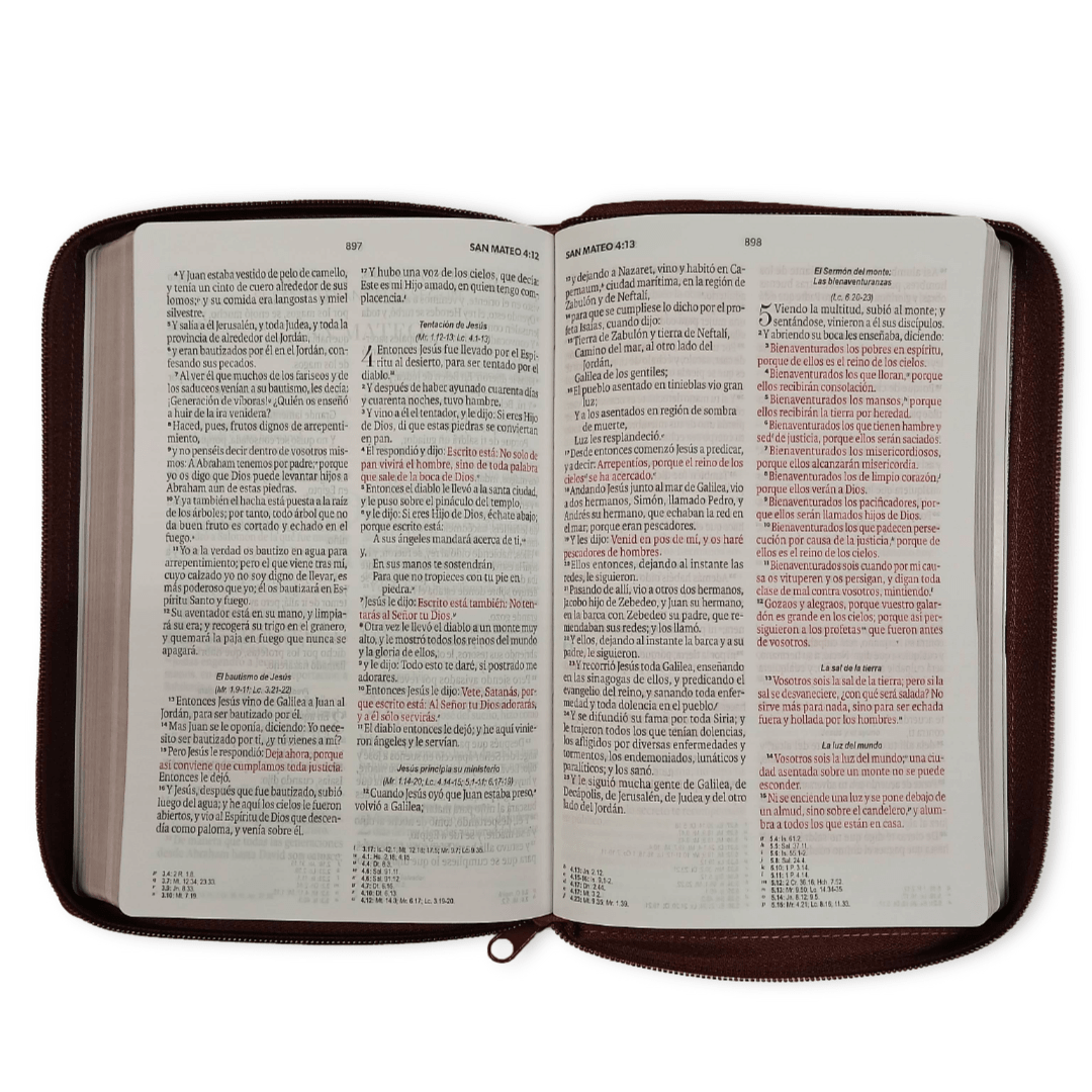 Biblia Reina Valera 1960 – Con Concordancia – Letra 11 pts – 16x23 cm – Palabras de Jesús en Rojo – Cierre – Marrón Elegante