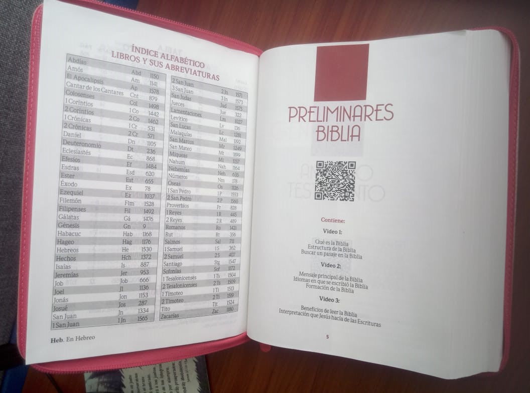Biblia Reina Valera 1960 – 086 – Con Concordancia – Letra 12 pts – 17x23,5 cm – Palabras de Jesús en Rojo – Cierre – Tapa PU Naranja/Vino