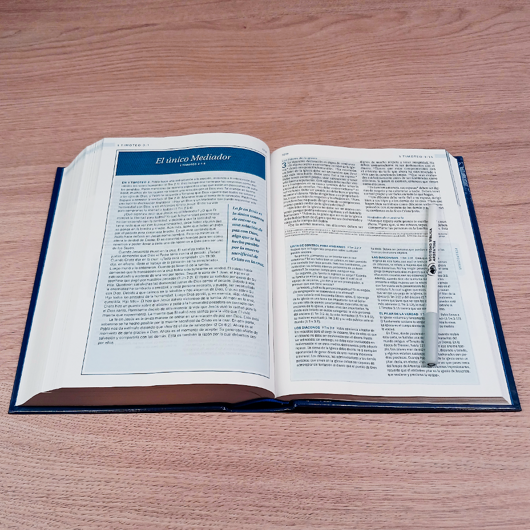 Biblia De Estudio Nueva Traducción Viviente Charles Swindoll