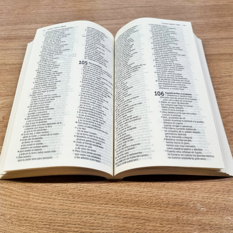 Biblia Traducción en Lenguaje Actual (TLA) Lila con Mapas - Pack de 5 unidades
