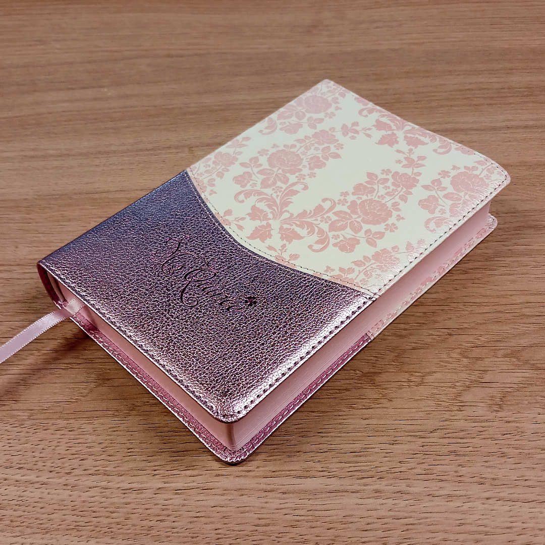 Biblia Mis Quince Reina Valera 1960 – Tapa Imitación Piel Rosa Floreado