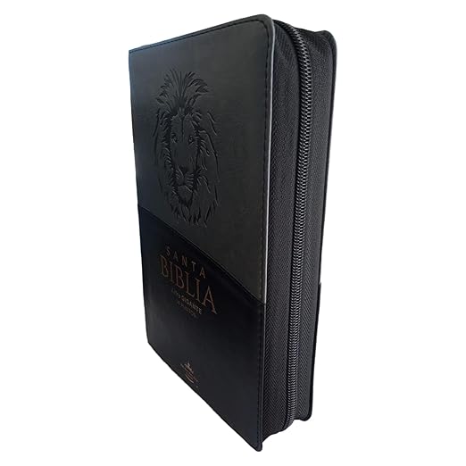 Biblia Reina Valera 1960 · 13,8x21,2 cm · Letra gigante 14 pt · Con cierre e índice · Diseño león negro y gris